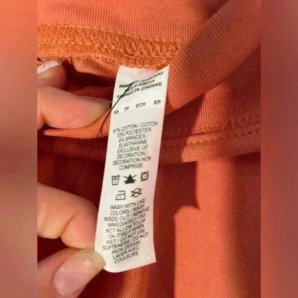 Nike Women’s Sportswear Orange Classics High-Waisted Graphic Leggings, size XS - Picture 5 of 6